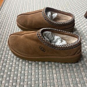 UGG Women’s Tazzman Slippers